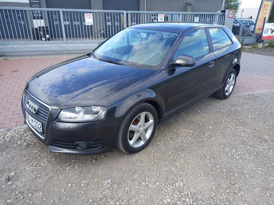 Audi A3 3-drzwiowe Pierwszy wł. stan bdb 1.6 mpi 102km lift