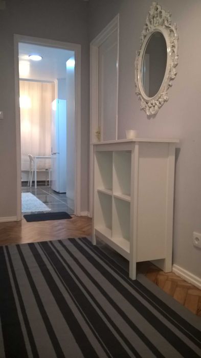 Quarto Estudio (Sala e WC Privativos) Metro Linha Azul