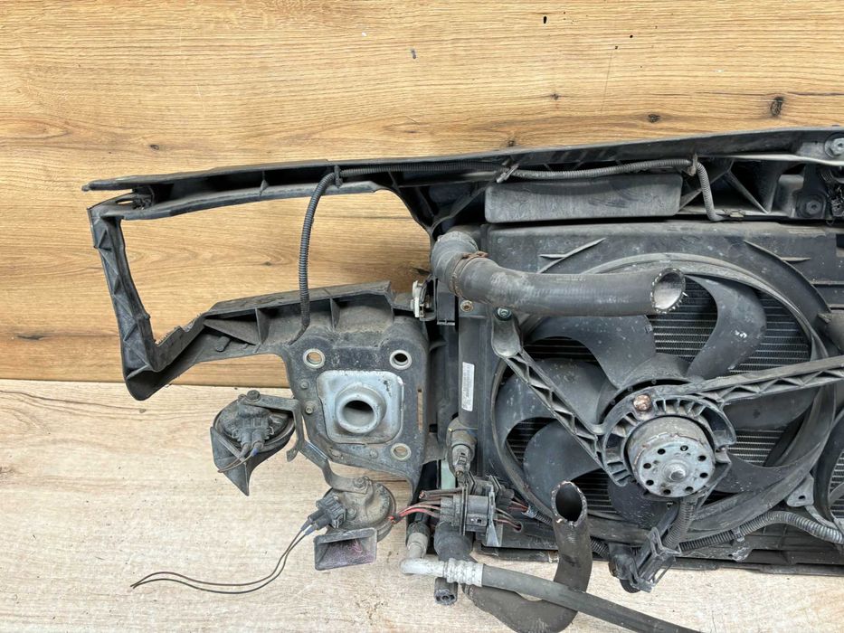 Pas przedni Audi A3 8L Lift