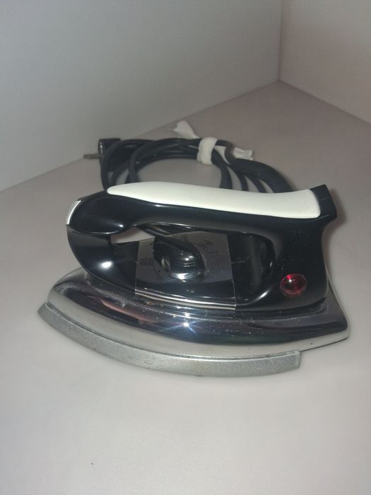Antigo Ferro de Passar da Rowenta