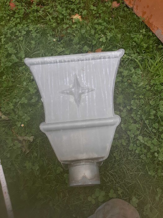 Kosz do rynien dachowych