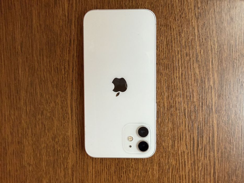 Продам iphone 12, 64 GB white