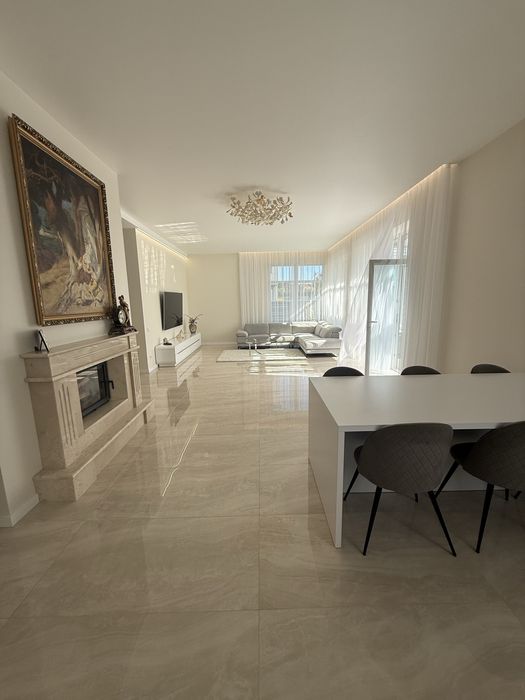 Одноповерховий окремий будинок