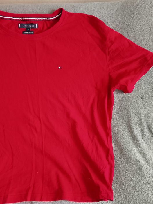 TOMMY HILFIGER. Koszulka damska.