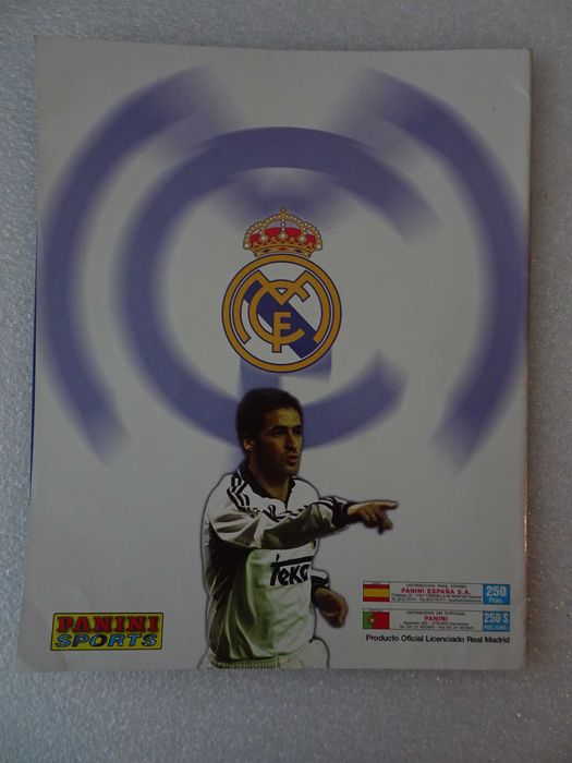Caderneta de cromos de futebol vazia Real Madrid 2000/2001 Panini