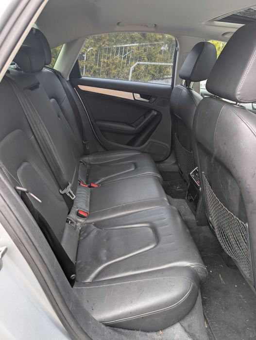 Audi A4 sedan srebrny 2.0 TFSI