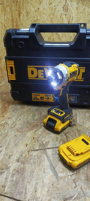 DeWalt dcf860 zakrętarka najmocniejsza 18v