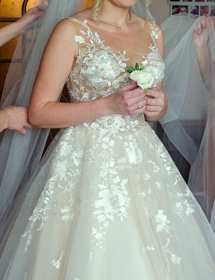 Весільне плаття )))