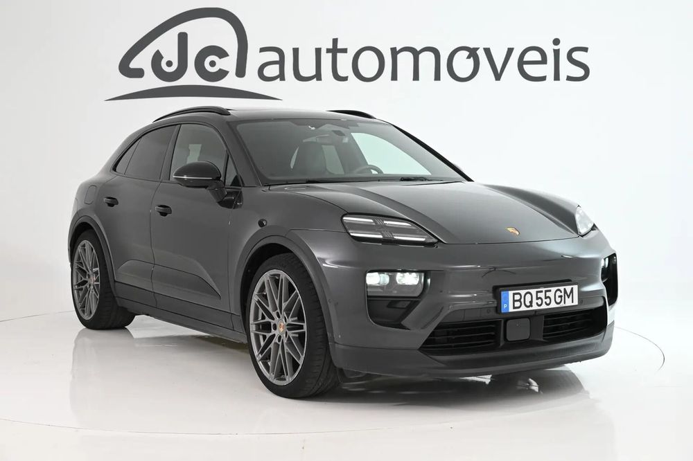 Porsche Macan Electric 4