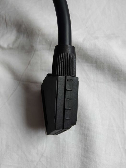 Kabel połączeniowy Euro - Euro .