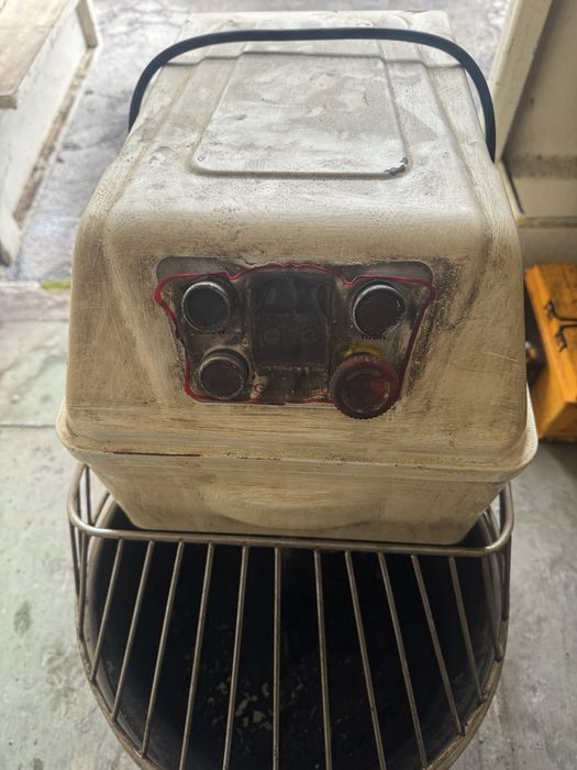 Тестомес, миксер.