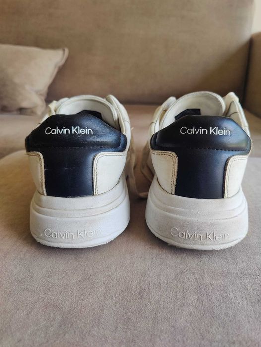 Sapatilhas Calvin Klein tam. 43 em muito bom estado