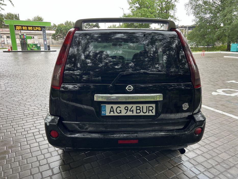 Продам Nissan X-Trail 2.2дизель в хорошем состоянии