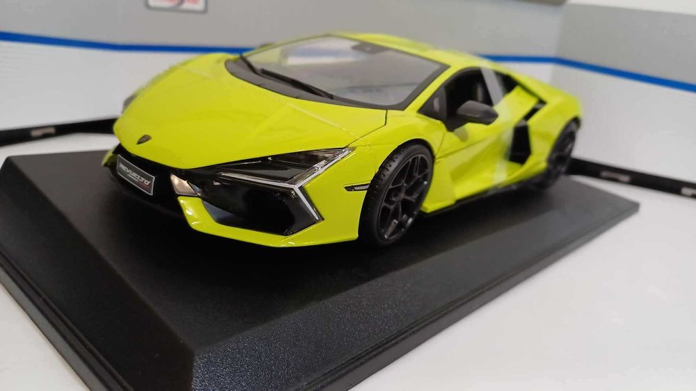 1/18 Lamborghini Revuelto vd - Maisto