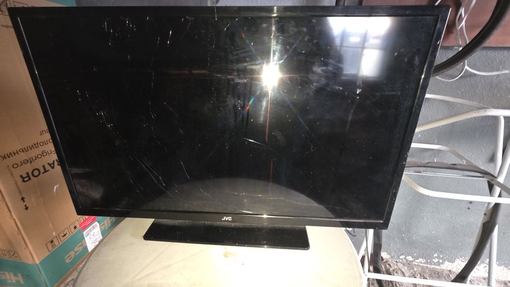 Telewizor JVC LT-32 vh30k uszkodzona matryca pilot sprawny