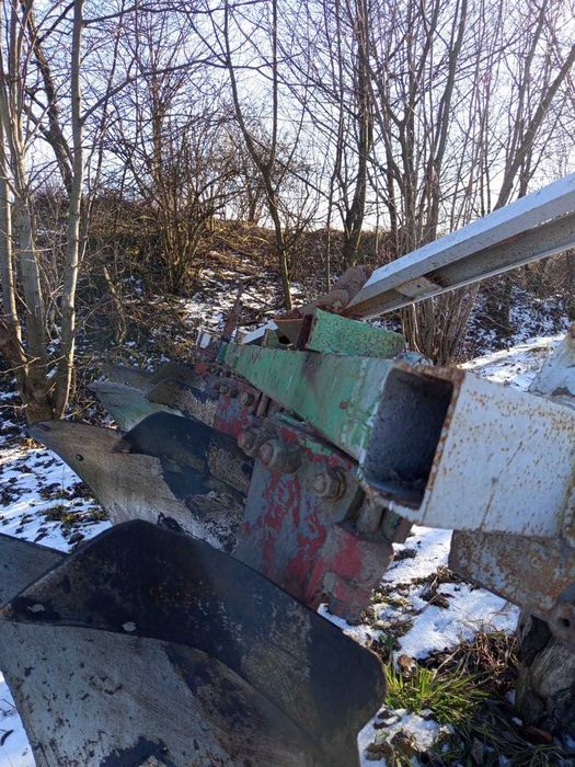 Продам Плуг ПЛН 4