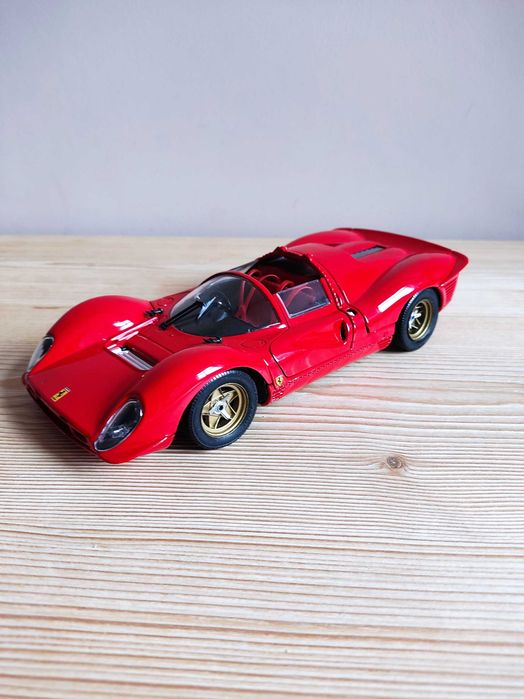 Model samochodu 1:18 Ferrari 330 P4 (1967) Jouef Evolution