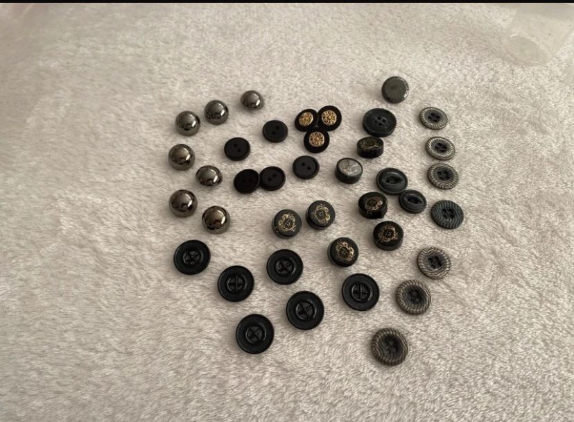 Conjunto de 100 botões de costura - liquidacao de stock