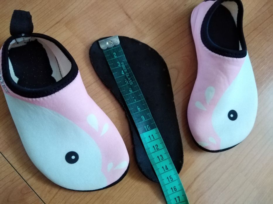 Аквашузи капці для купання