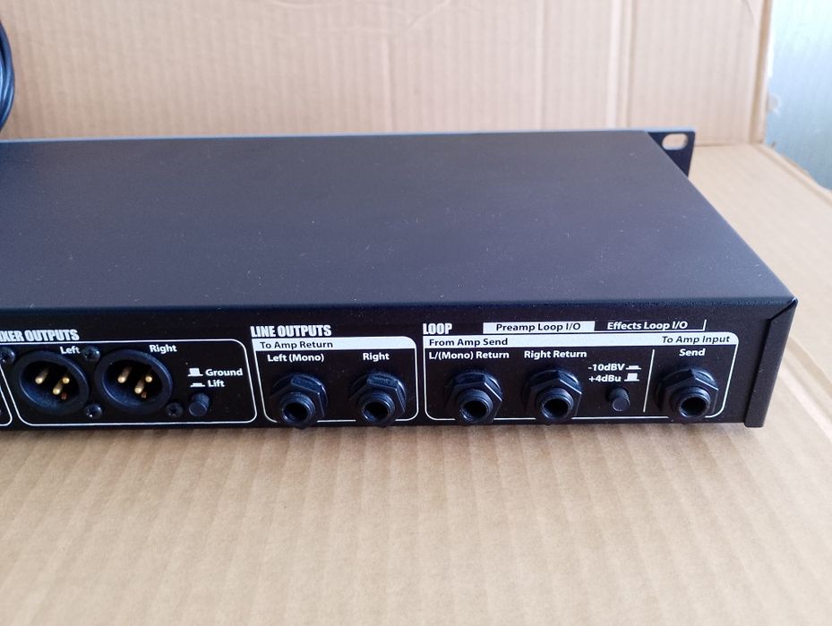 Digitech GSP1101 preamp + Control 2 footswitch