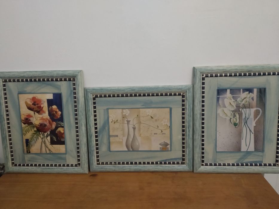 Conjunto 3 quadros pintados tema floral com moldura incluída