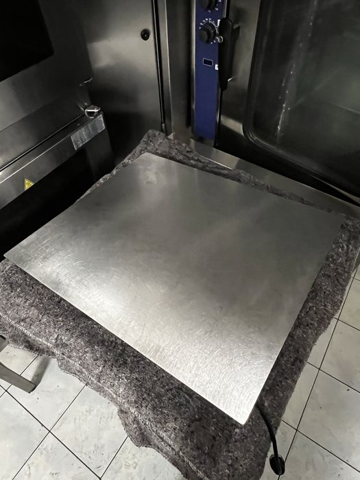 Płyta grzewcza do gastronomii. Lada bufetowa.