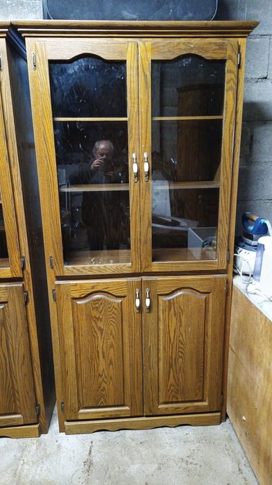 2 Móveis de cozinha ou sala. Louceiro.