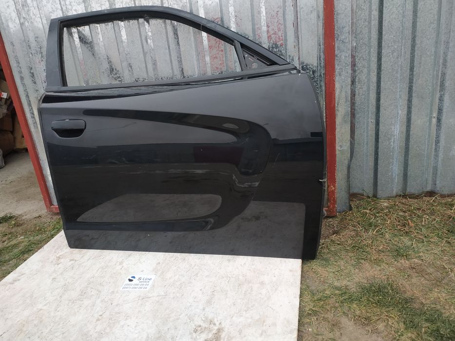 Двері Dodge Charger 2016