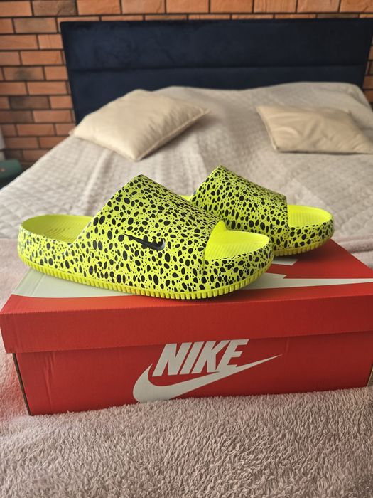 NIKE CALM SLIDE PRINT Klapki seledynowe  r.43
