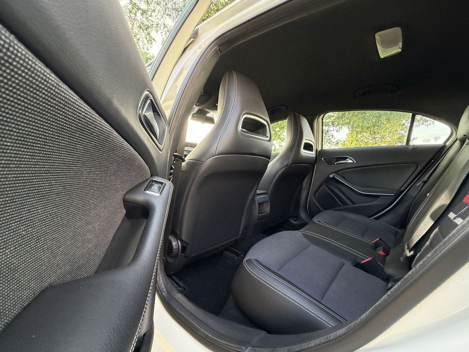 Mercedes A180d |