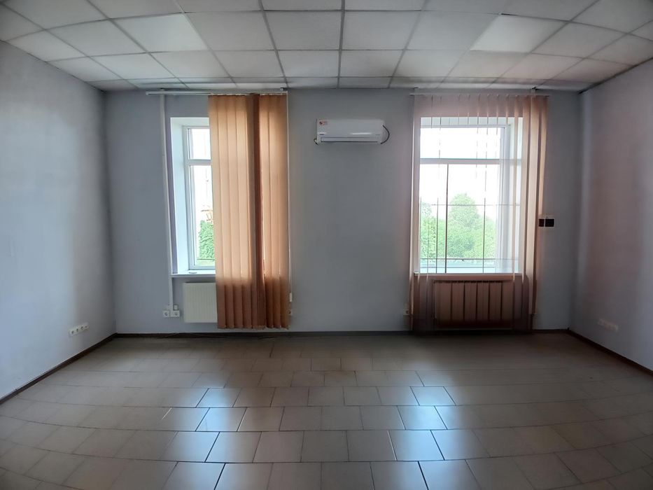 Аренда помещения: офис 595 м2, отапливается