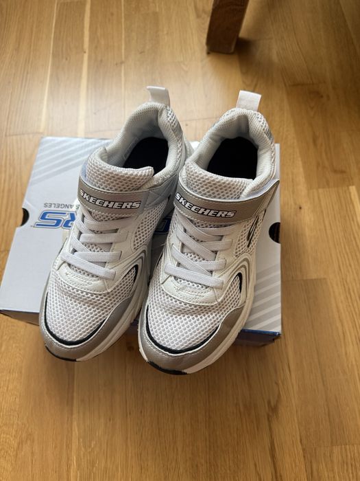 Skechers кросівки 37 р