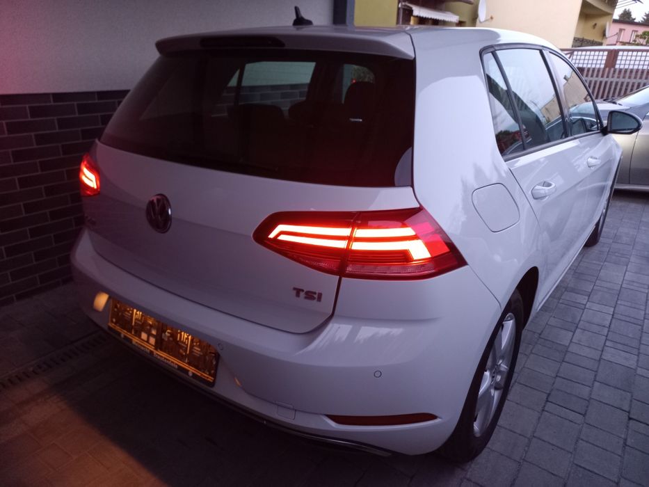 Volkswagen Golf 7 Lift 2017r. Benzyna 1,0  Super stan