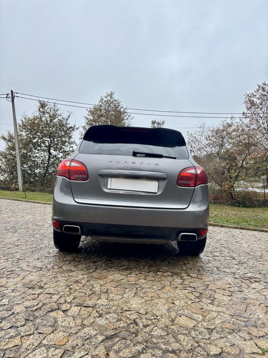 Porche Cayenne S Hybrid