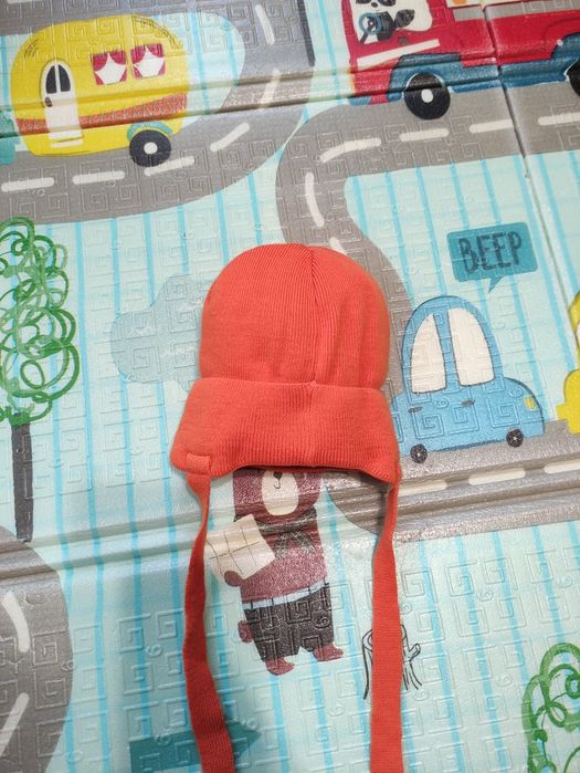 Продам шапочку детскую