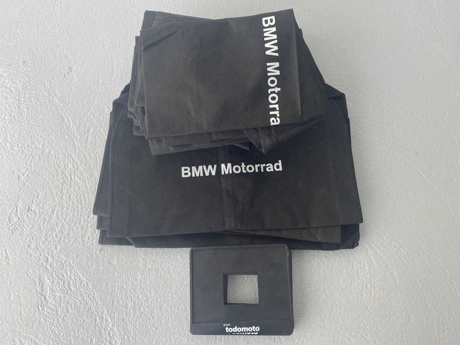 BMW, 24 porta-fatos e 7 caixas de matricula