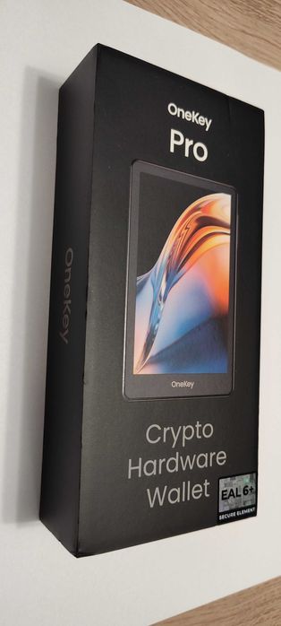 OneKey Pro portfel kryptowalutowy NOWY, odpakowany Pisarzowice • OLX.pl
