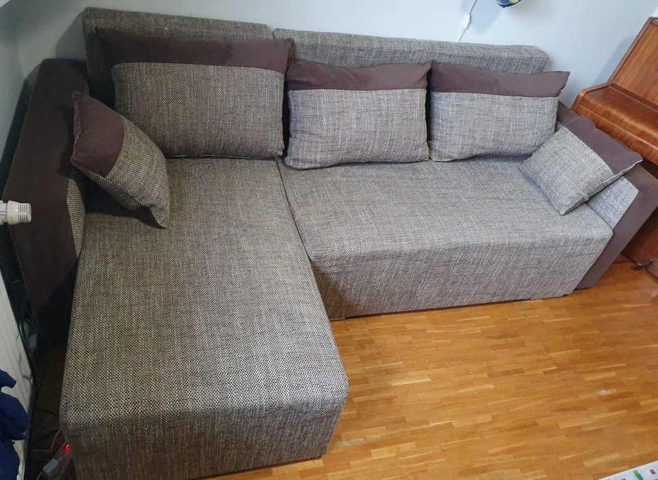 Kanapa z funkcją spania.