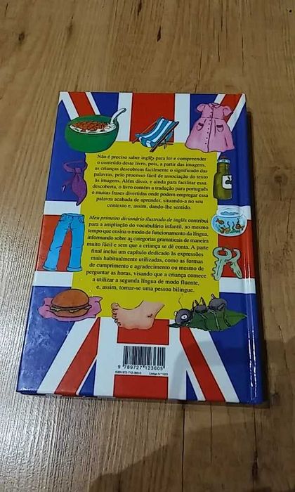 "Meu primeiro Dicionário Ilustrado de Inglês"