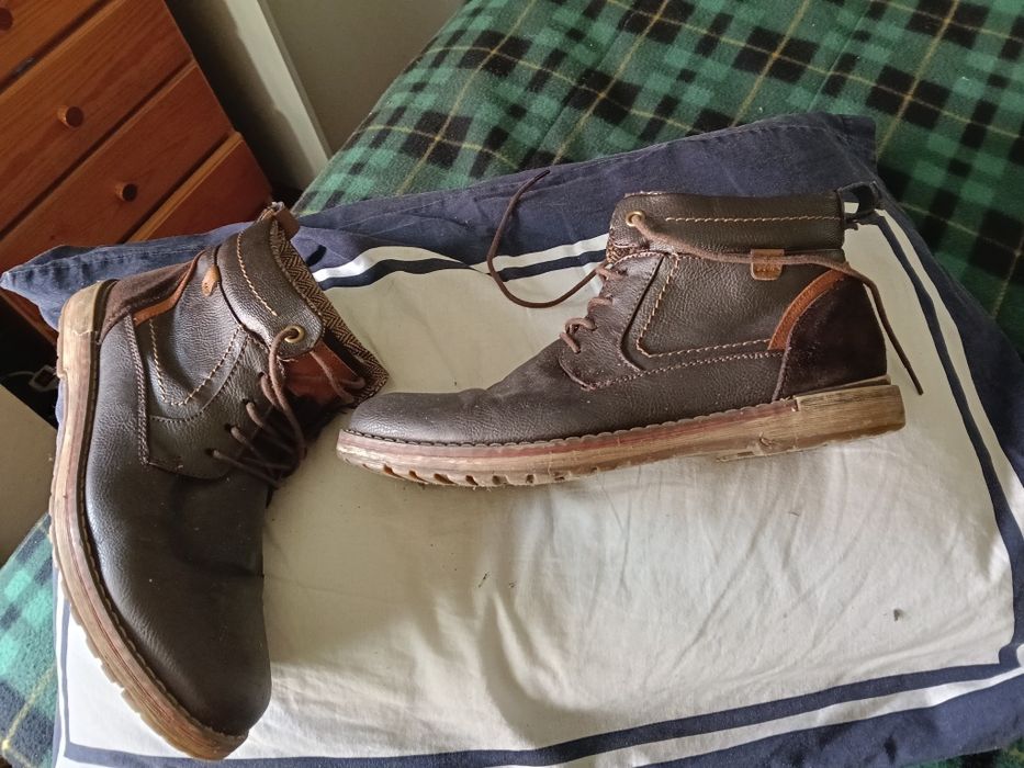 Botas número 41 como novas zona Lisboa pagamento em numerário