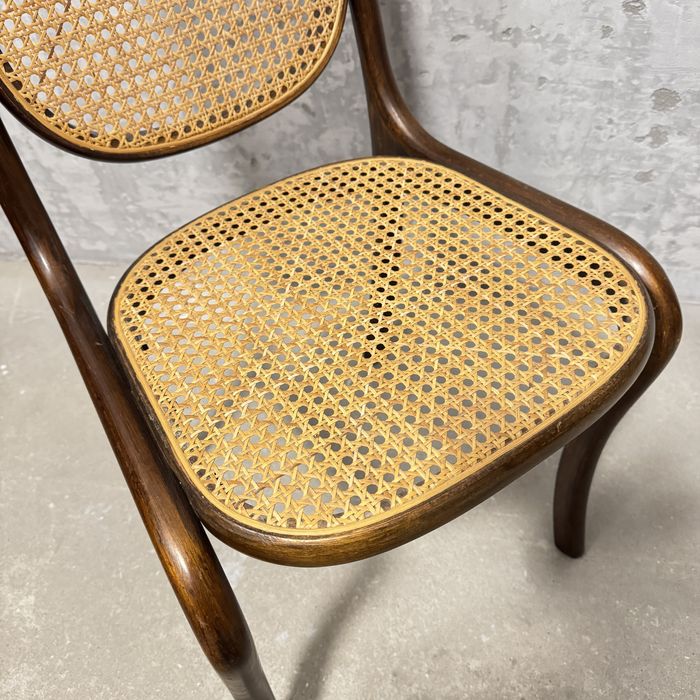 Krzesła Thonet, Dune, Casala, duńskie, teak, boucle, Dania, Włochy