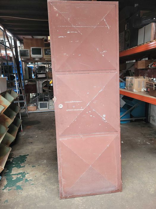 Porta metaliicas