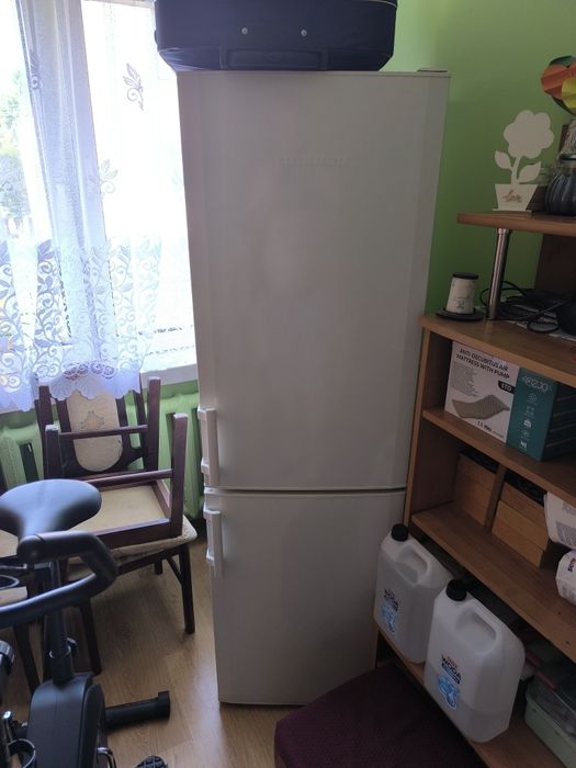 Oddam lodówko zamrażarkę Liebherr