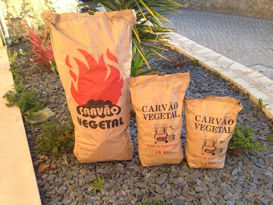 carvão vegetal vende-se