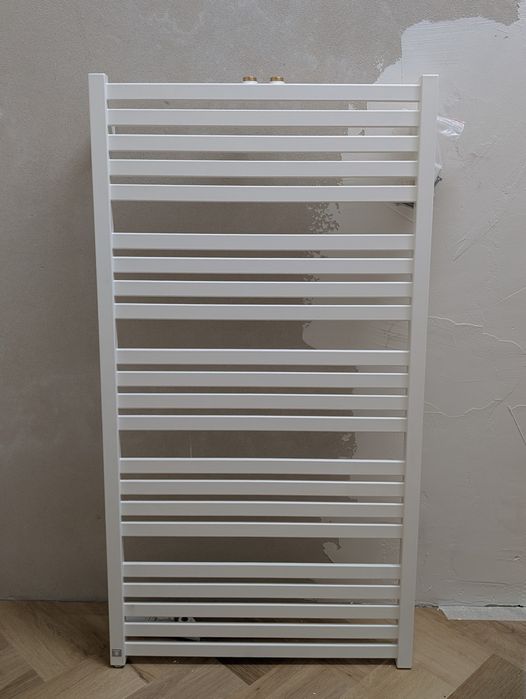 Grzejnik łazienkowy 118x63cm 685W TERMA MARLIN