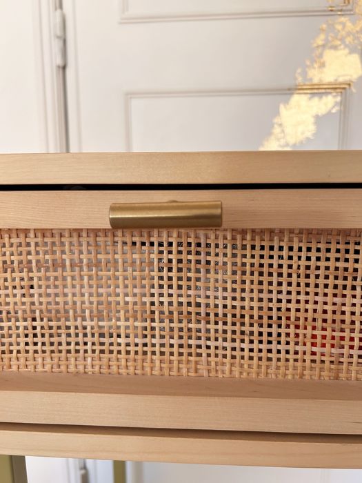 Aparador madeira e palhinha