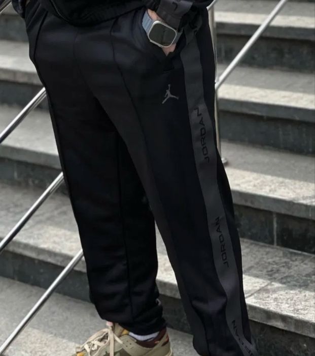 Штани NIKE JORDAN. Essentials Tracksuit Pants.  Оригінал