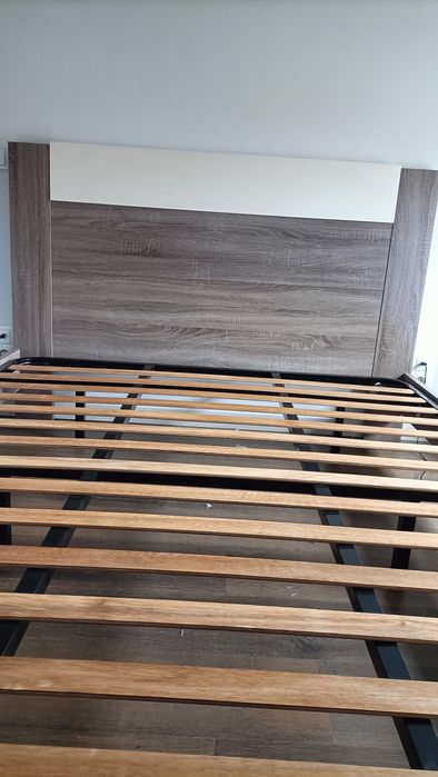 Cama de casal, com colchão