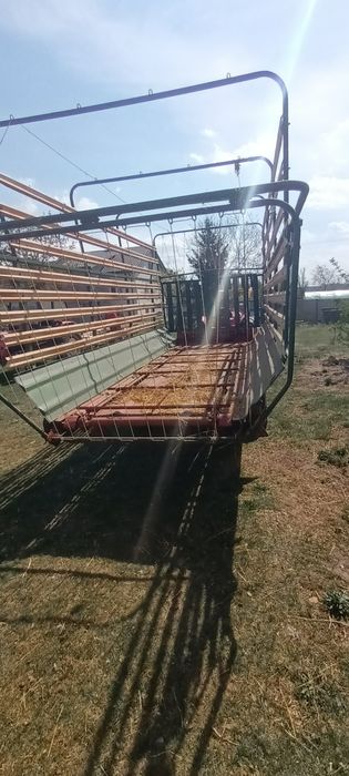 Przyczepa samozbierajaca