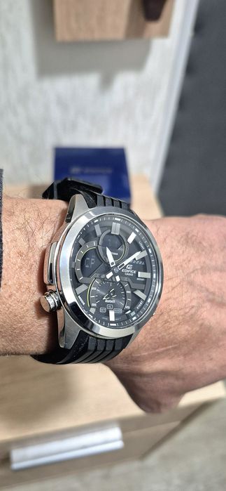 Casio EDIFICE Bluetooth ECB-30P-1AEF